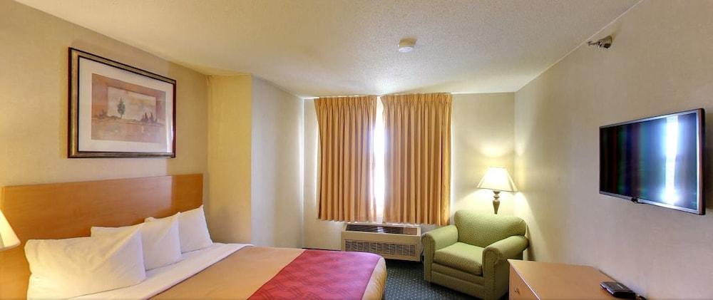 Econo Lodge Fargo Exterior photo