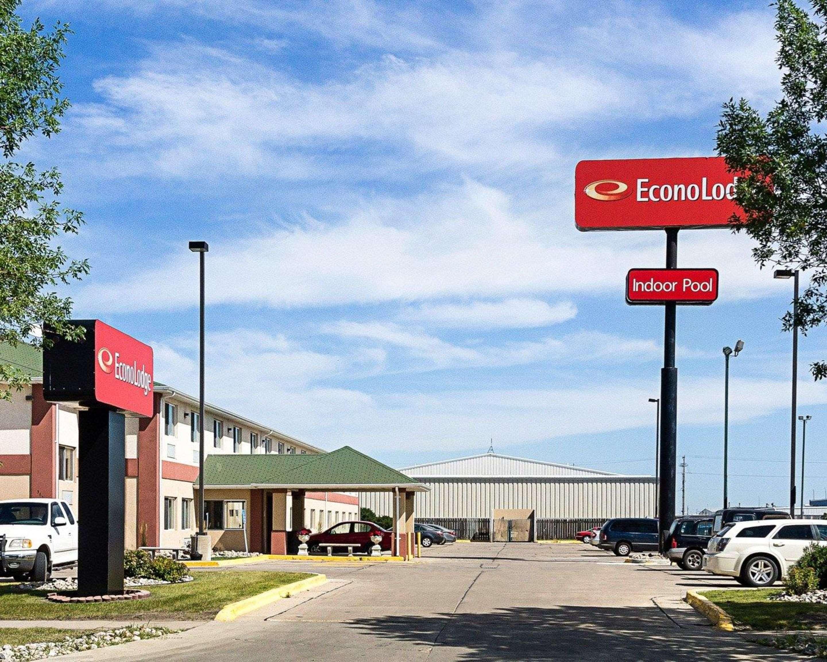 Econo Lodge Fargo Exterior photo